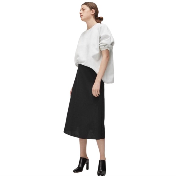 Yang Li minimal midi   skirt  Like new condition no signs of wear Size 42 - Picture 1 of 4